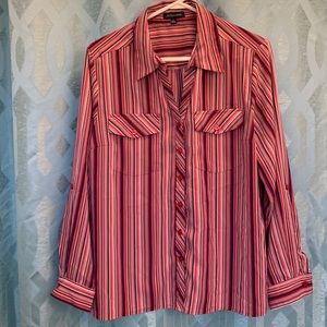 Notations women’s size L V-neck button up to pocket with button up sleeves